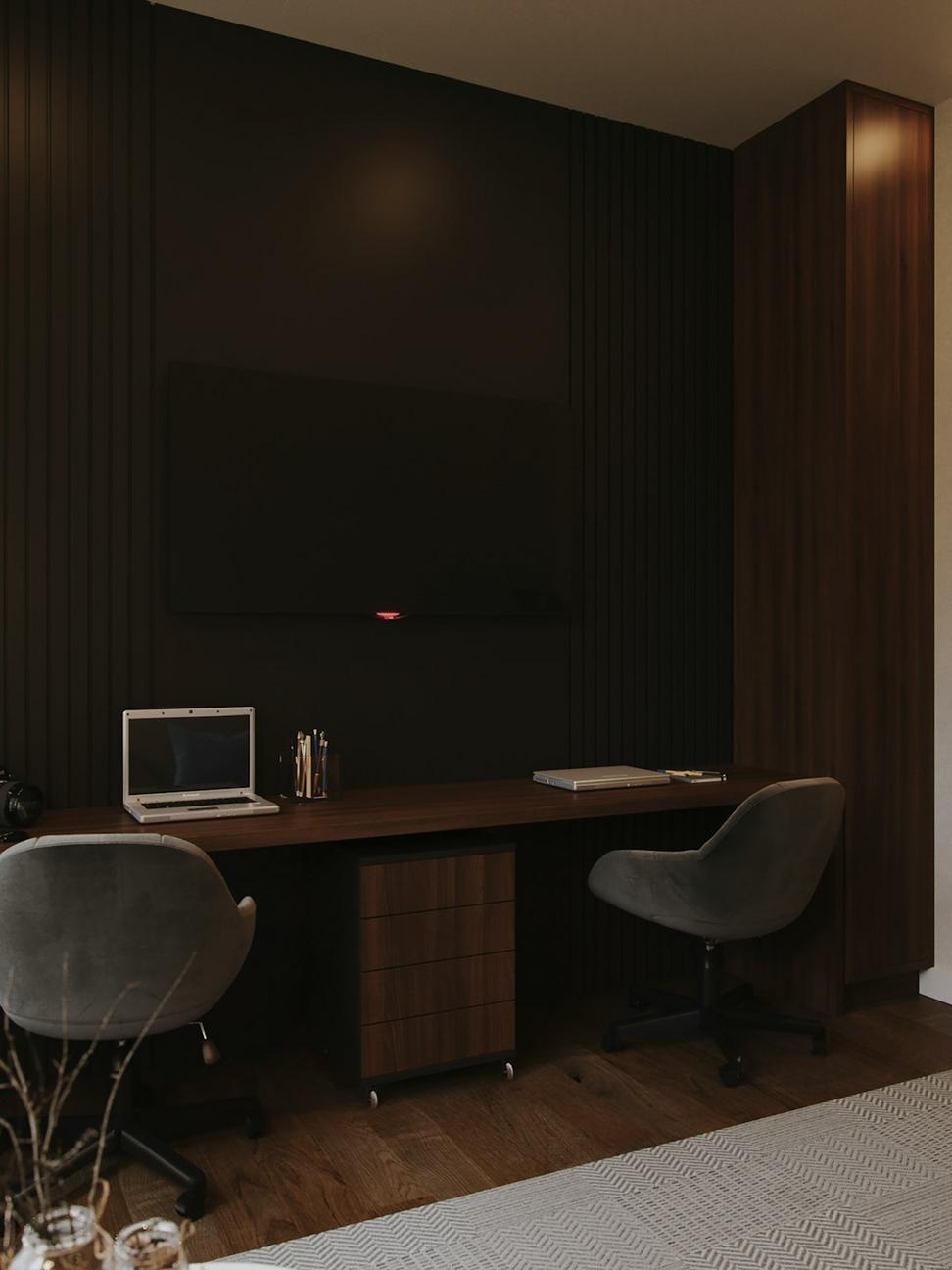 Executive Room Workspace